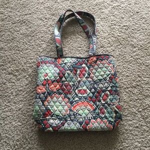 Like New Vera Bradley Tote in Nomadic Floral
